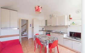 096 - Casa Al Borgo Cavi Di Lavagna, 150 Metri Dal Mare